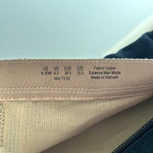 Never Worn Black Under the Knee Boots